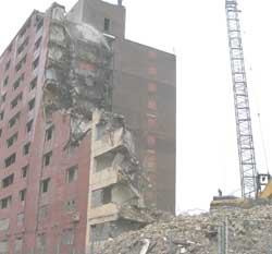 The demolition of Chicago's public housing left very high level of coarse particles in the air.