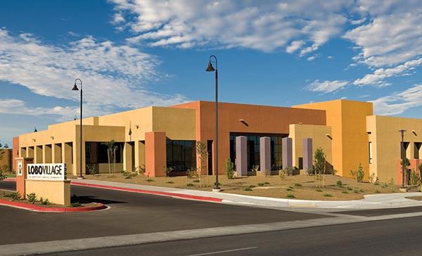COMFORTS OF HOME: The University of New Mexico in Albuquerque hired Austin, Texas–based American Campus Communities to build Lobo Village, a 216-unit, 864-bed student housing complex. Amenities include a resort-style swimming pool, in-unit washers and dryers, and a two-level fitness center.