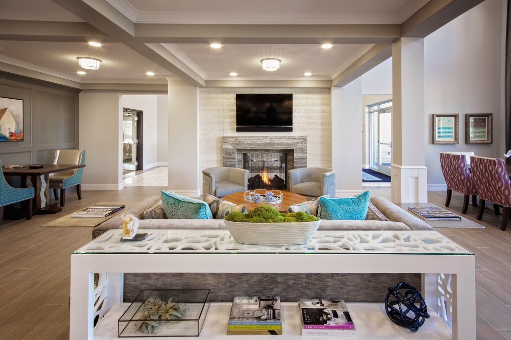 To market its independent living community Portera
at the Grove in Wilsonville, Ore., Holland
Partner Group used a mix of print and online advertising. Newspaper ads helped double the project's Web traffic.