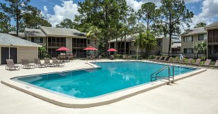 The Enclave at Lake Ellenor.