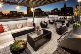 Renters are drawn to metropolitan amenities and attractions like those offered at K2LA, located in Koreatown near downtown Los Angeles. In particular, they’re gravitating toward rental communities in submarkets that offer robust culinary, shopping, transportation, and cultural amenities, and they’re seeking a vibrant urban lifestyle where walkability and dynamic community amenities intersect.