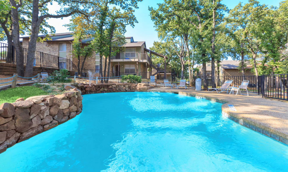 The Summit at Landry Way in Fort Worth, Texas, features newly upgraded units and a variety of outdoor amenities.