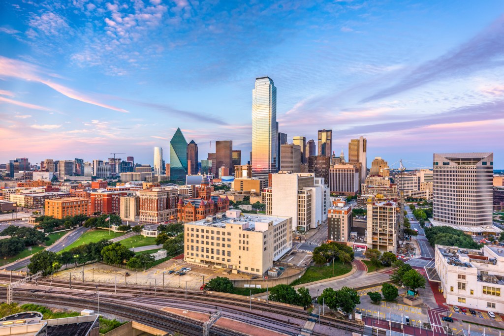 Dallas skyline