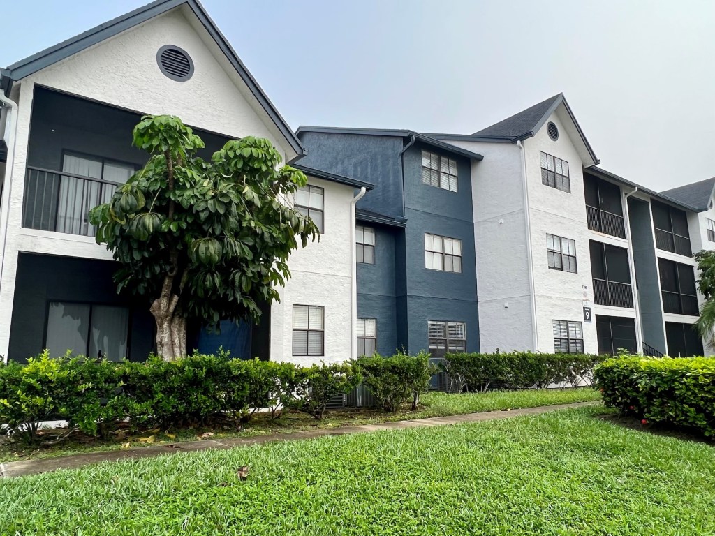 Lynd Living has sold the 280-unit Aqua Villa community in Margate, Florida, just eight months after acquiring it.