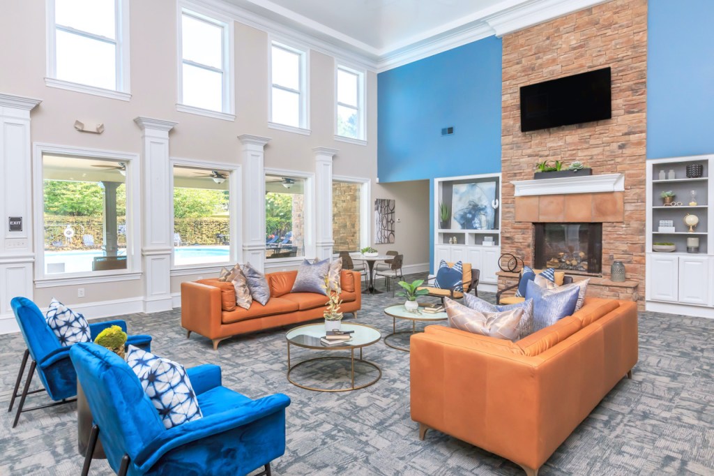 Ashwood Cove in Murfreesboro, Tennessee, is one of the 16 multifamily communities refinanced by Freeman Webb Co.