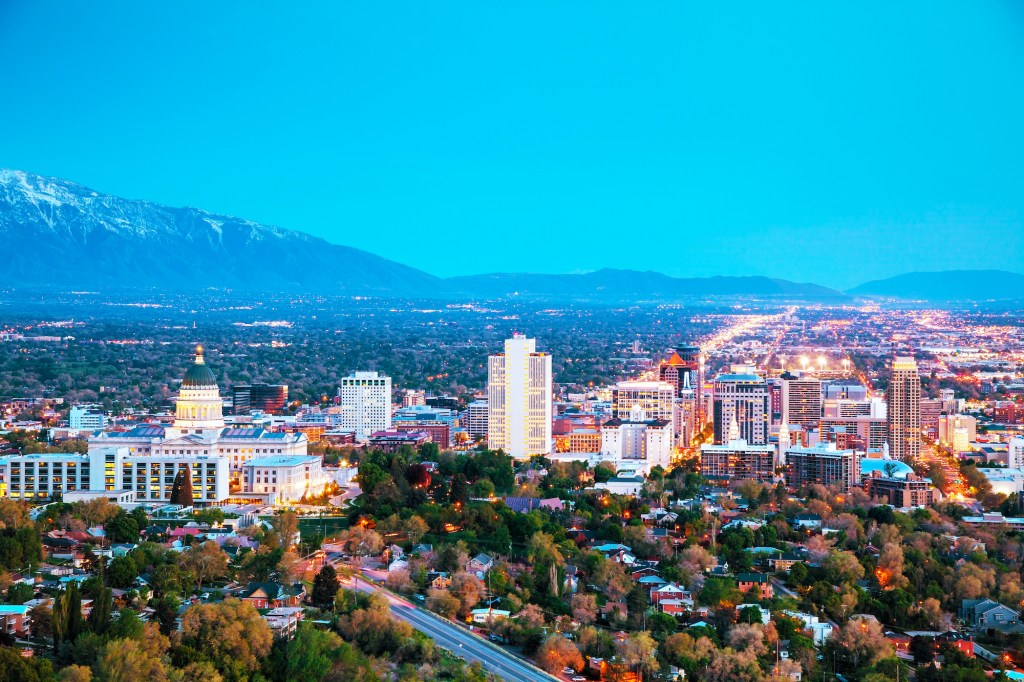 Salt Lake City boasts the highest rise in renters living alone, according to RentCafe study. The metro gained 10,000 solo renters in five years.