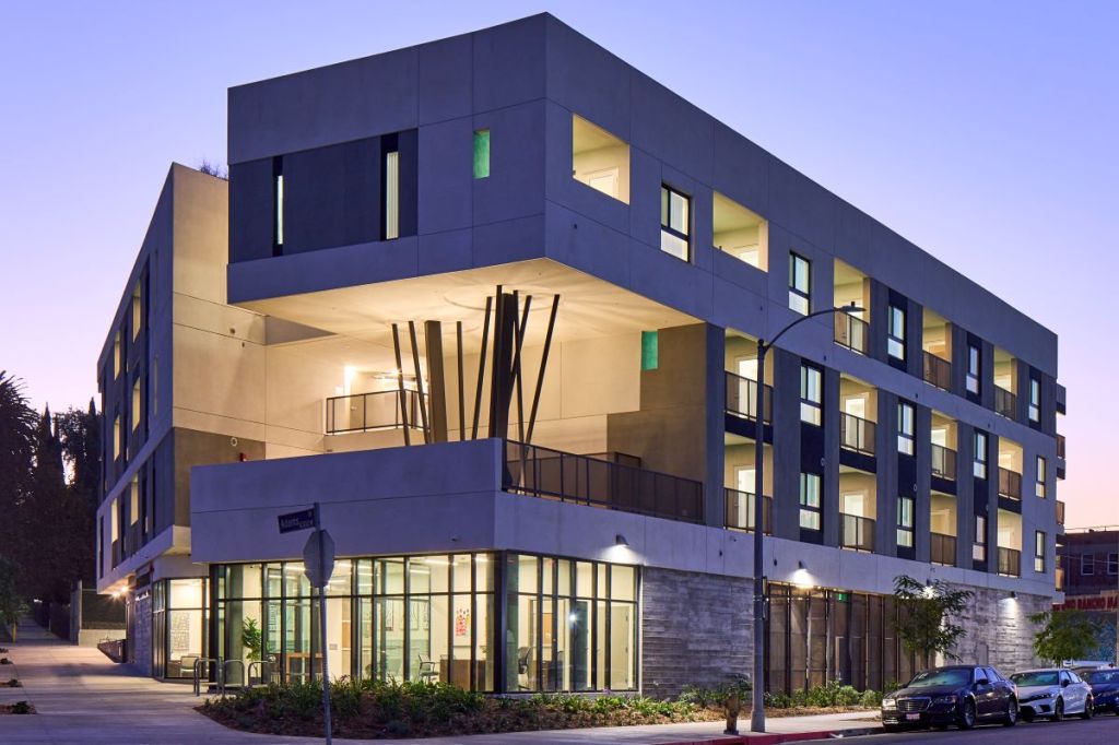 Developed by Adobe, Walton Construction, and AMJ Construction Management, Adams Terrace is an 86-unit affordable housing community for seniors and formerly homeless or at-risk homeless seniors in Los Angeles.