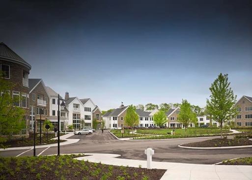 Award: Project of the Year, Senior  Project name: South Franklin Circle  Location: Chagrin Falls, Ohio  Architect: Gund Partnership  Developer: Judson Services  Builder: The Albert M. Higley Co.  Number of units: 320  Unit mix: two- and three-bedroom townhomes and cottages  Prices: $251,000 to $610,000