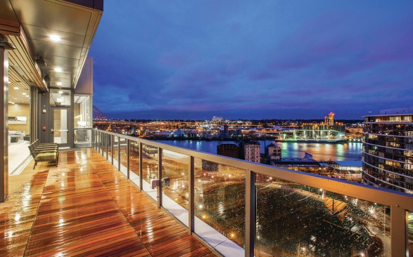2016 MFE AwardsEditors' Choice WinnerHigh-Rise, GrandBlock 17Wood Partners