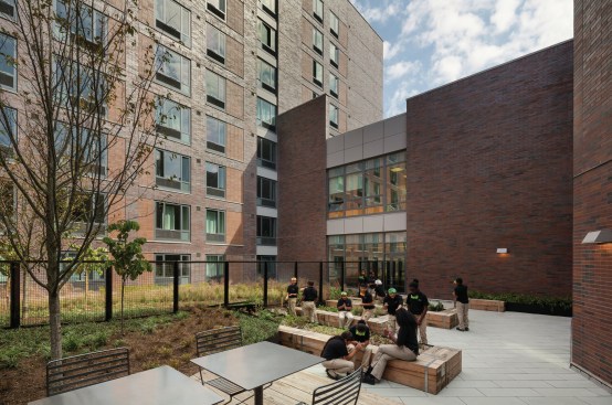 2016 MFE AwardsAffordable: MeritEast Harlem Center for Living and LearningPerkins Eastman Architects