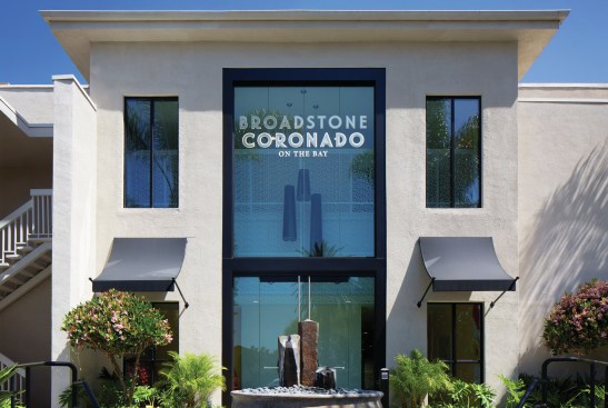 2016 MFE AwardsApartment Renovation: GrandBroadstone Coronado on the BayAlliance Residential