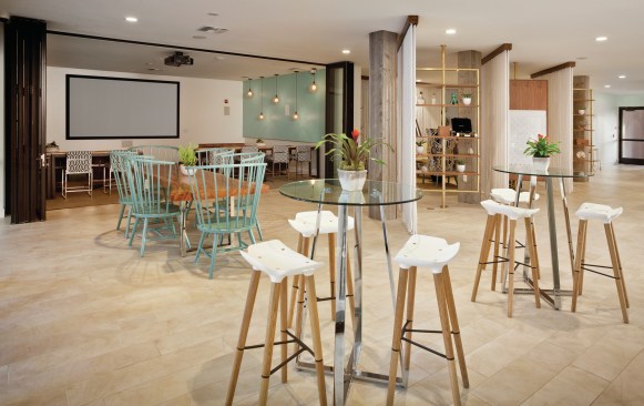 2016 MFE AwardsApartment Renovation: GrandBroadstone Coronado on the BayAlliance Residential