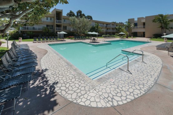 2016 MFE AwardsApartment Renovation: GrandBroadstone Coronado on the BayAlliance Residential