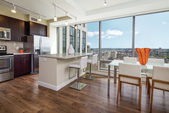 2016 MFE AwardsHigh-Rise, MeritAVA Theater DistrictAvalonBay Communities