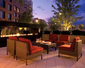 Builder: McHugh Construction Developer: Forest City Residential Group Architect: Solomon Cordwell Buenz Opened: March 2006 Units: 125 Unit Mix: Studios and one-bedrooms Prices: $705 to $755