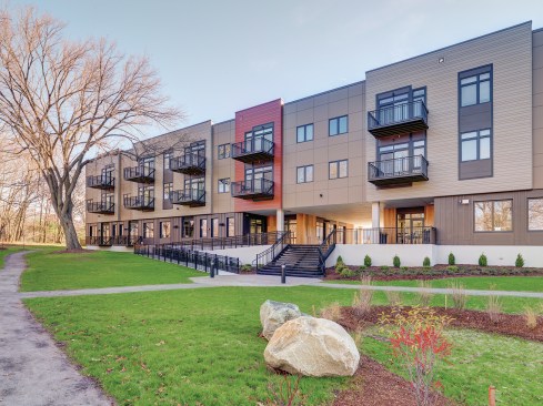 2016 MFE AwardsLow-Rise, GrandBrookside Square ApartmentsTocci Building Companies