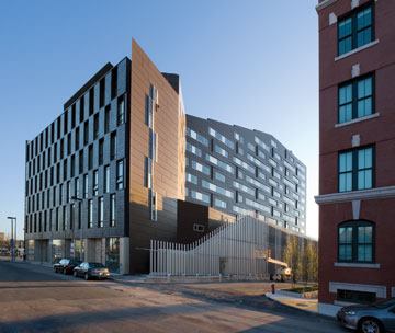 Developer: Pappas EnterprisesArchitect: Office dABuilder: Bovis Lend LeaseOpened: July 2007No. of Units: 140Unit Mix: Studio, one-, two-, and threebedroomsPrices: $500,000 to $2 million