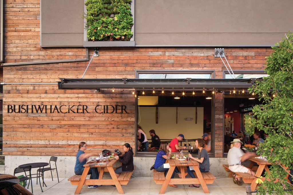 2016 MFE AwardsGreen, MeritThe WoodlawnSolTerra