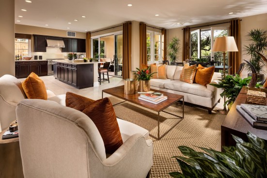Avanti's single-floor condos feature gourmet kitchens, wide-open floor plans, and high-end finishes.