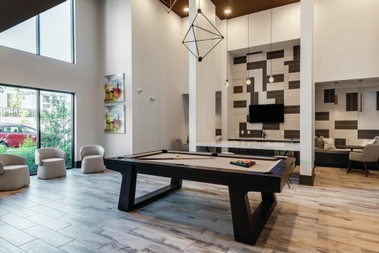 Common room at Cortland Huntersville.