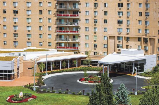 An ariel exterior shot of Forest City's 10-story Hummingbird Pointe Apartments.