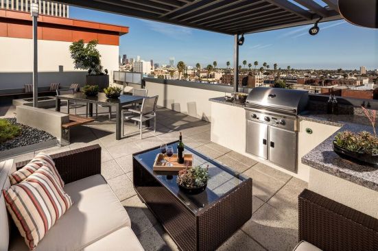 rooftop lounge, grill, amenities