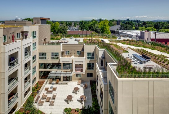 The rooftop garden terrace at the Linden Apartments in Portland, Ore., designed by KTGY.&nbsp;