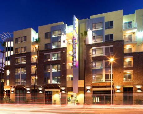 7950 West Sunset, Los Angeles