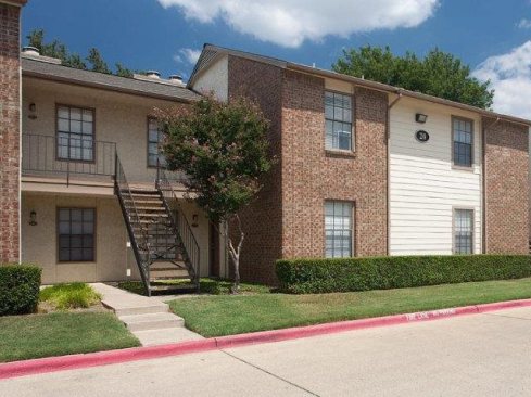 Summer Villas Apartments in Dallas will be renamed The Regent.