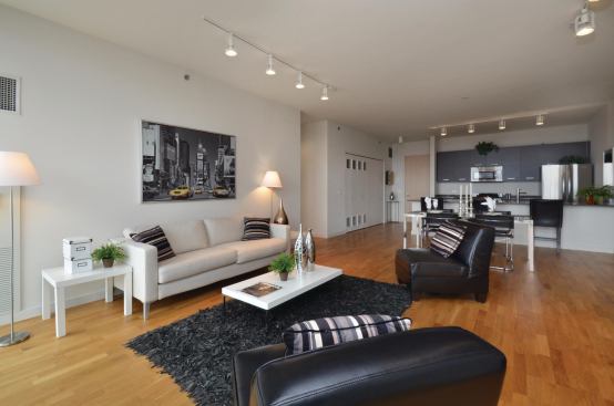 HEALED FRACTURE: Last year, Waterton Residential rescued the Mondial, a broken condominium project in Chicago’s River West community. Since converting the high-end units into apartments, the company has rented nearly all of them.