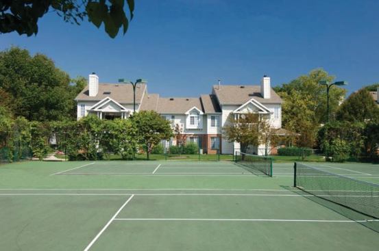 The tennis courts at The Arbors of Brookdale.