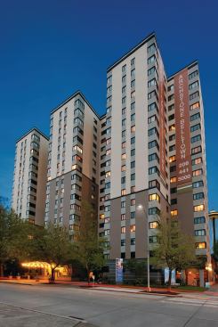 The Archstone deal allowed EQR to continue to build mass in gateway markets like Seattle, with Archstone Belltown Apartments. Belltown’s studio, one-, and two-bedroom units offer views of the Space Needle and Seattle waterfront.